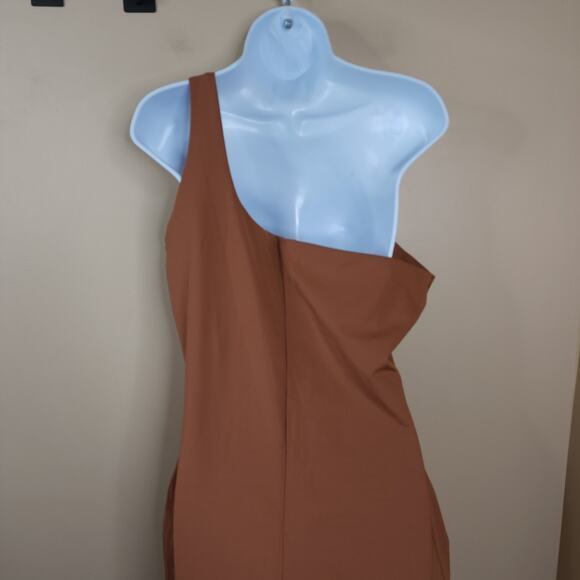 Skims All-In-One One Shoulder Bodysuit Catsuit in Camel Size 4X - Picture 6 of 7
